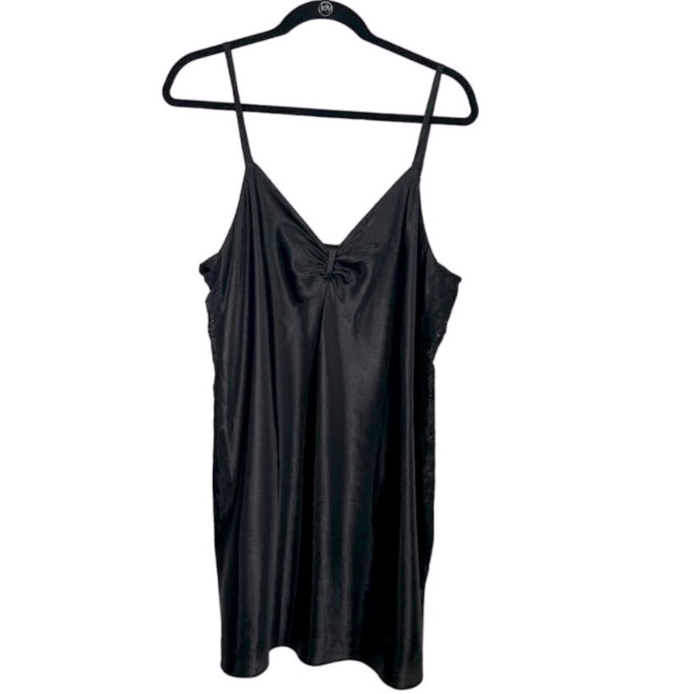 Morgan Taylor Intimates Black Satin Nightgown - Size XL